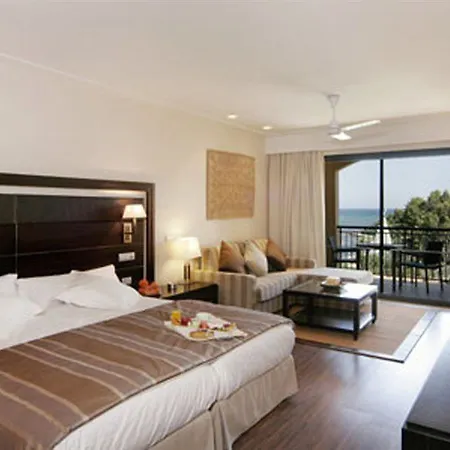 Insotel Fenicia Prestige & Hotel Santa Eularia des Riu